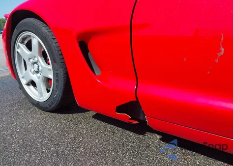 1998 Chevrolet Corvette z USA, uszkodzony, nr VIN 1G1YY22G8W5124409